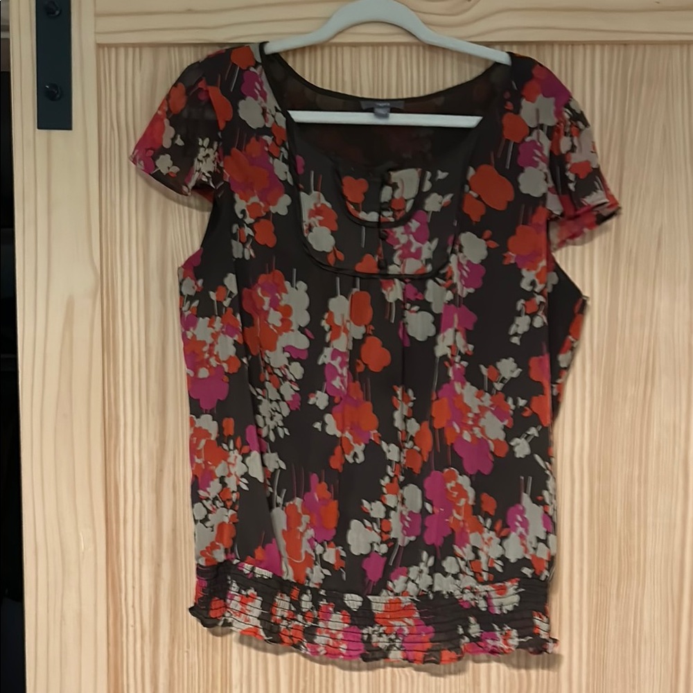 Apt. 9 Red and Pink Flutter Sleeve Ruffled Blouse
